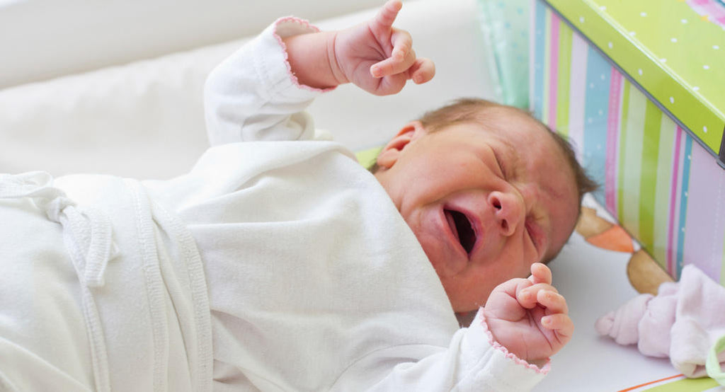 Cólico del bebé: qué es, cuánto dura y qué hacer